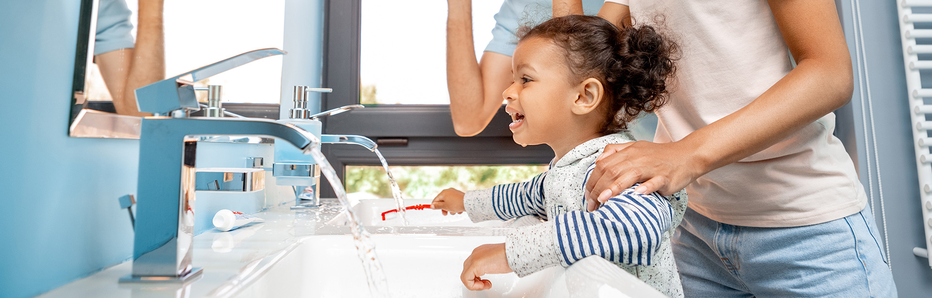 HOW TO CHOOSE YOUR CHILD’S TOOTHBRUSH